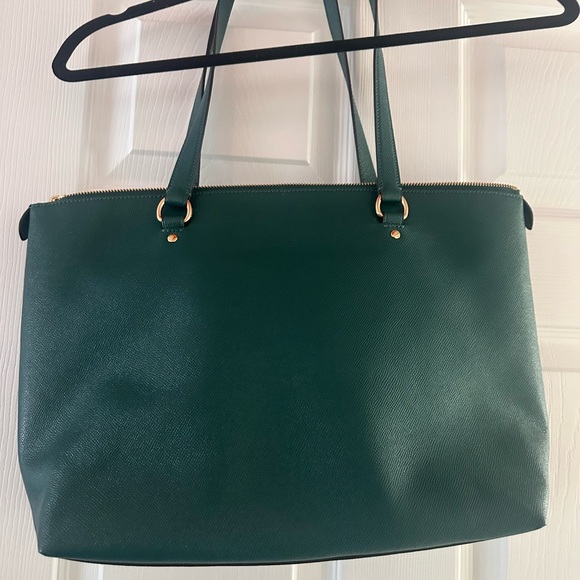 Coach Green Leather Tote Bag | Gold Hardware | Charm Included - Picture 7 of 7